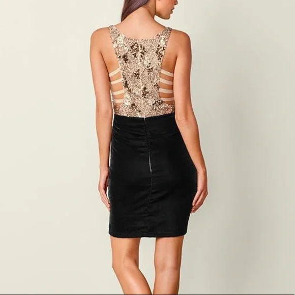 Sequin top Velvet bottom  Dress size varies (10 & 12) Brand New - Picture 2 of 7